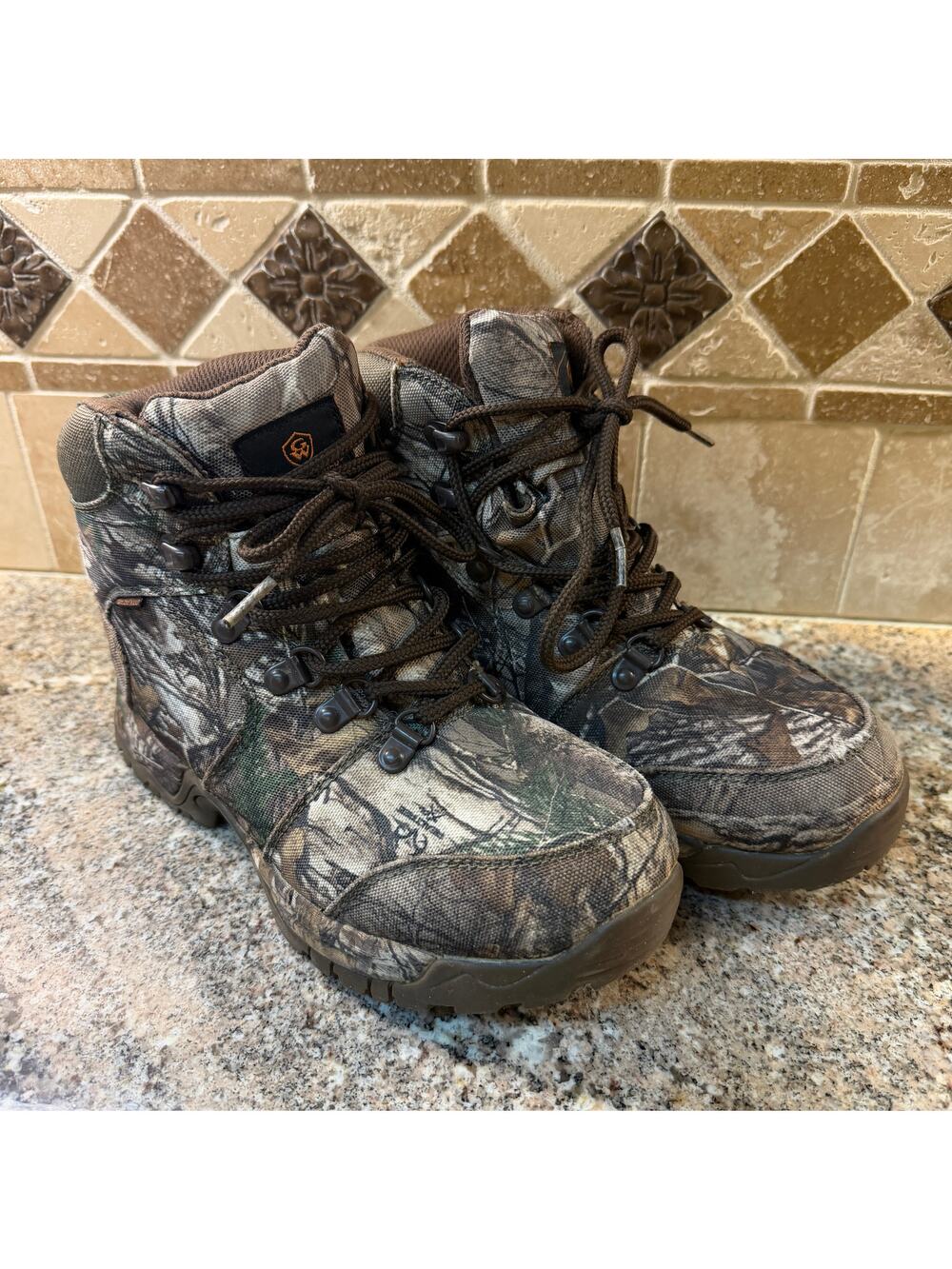 Game Winner Waterproof Hunting Camo Boots YFWGWFS1050 Youth 6 Excellent